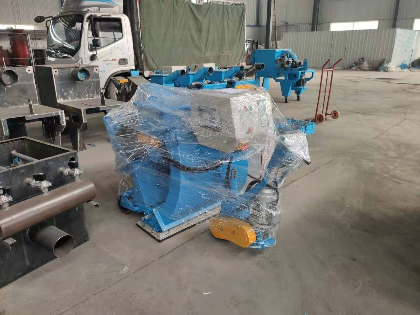 移動通過式拋丸機主機